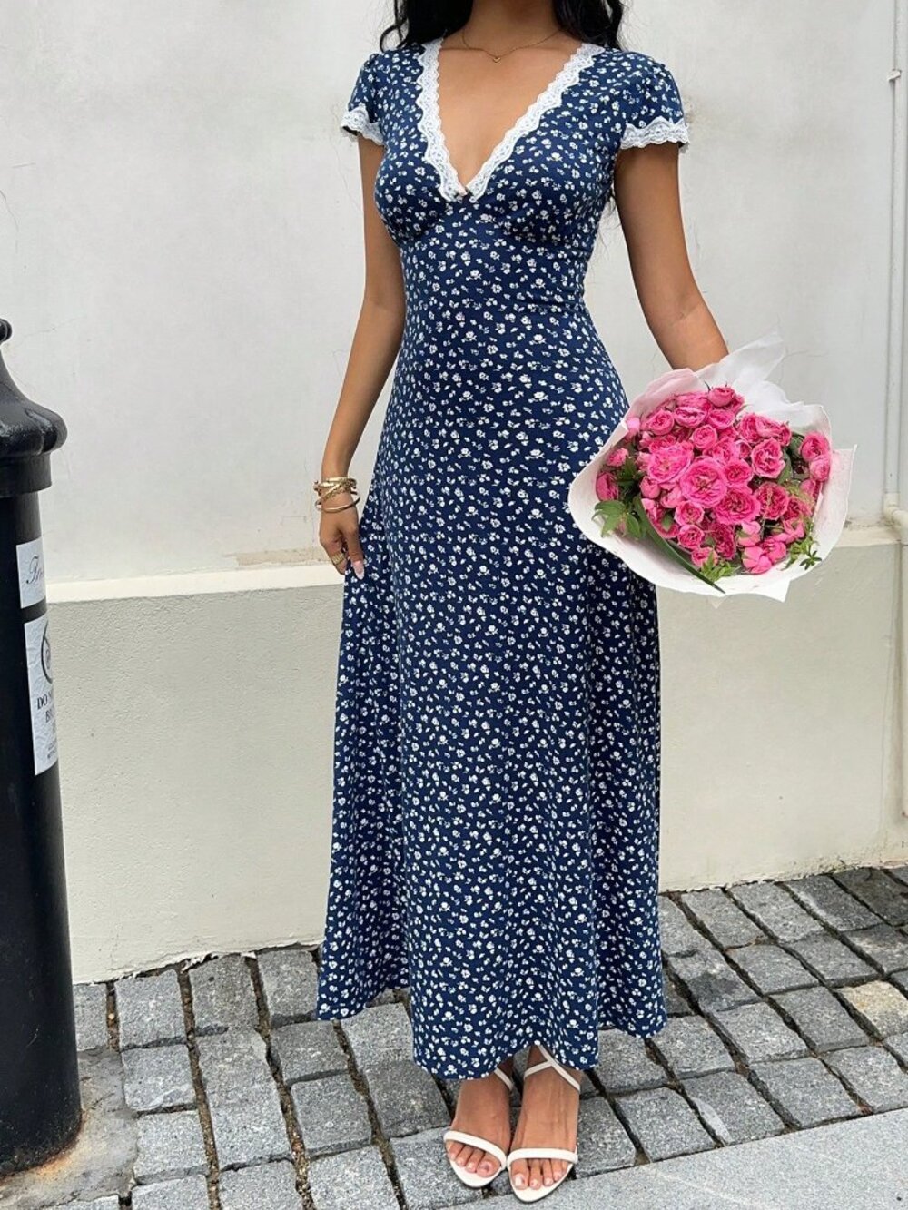 Blue Boho Elegant Women's Floral Ditsy Patchwork Lace Maxi Dress - Picture 5 of 8